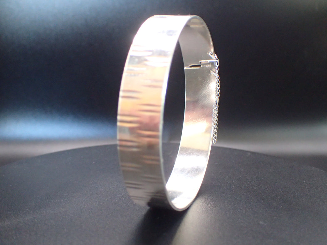 Vintage Solid Sterling Silver Bangle - Engineered Design